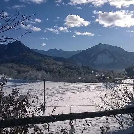 Leone Hébergement de vacances *