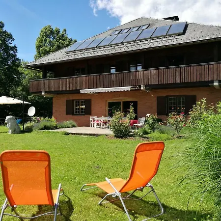Leone Ferienhaus *